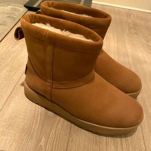 UGG Classic Mini WATERPROOF Boot Size 7.5